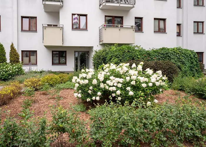 Wola Modern By Bookinghost *